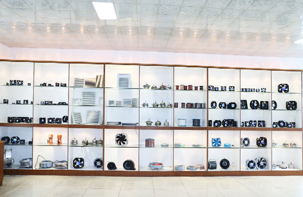 عبر مورد مروحة التدفق